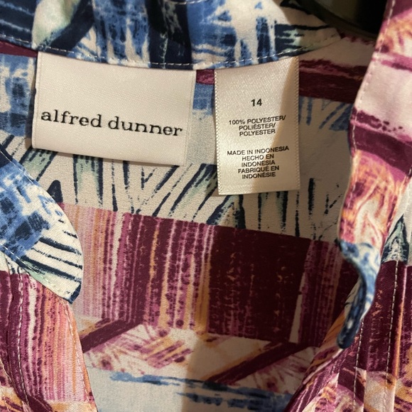 Alfred Dunner Beautiful Multicolor Button-up Long sleeved Blouse - Picture 3 of 4